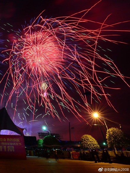 今日科普一下！浏阳烟花讨好年轻人,百科词条爱好_2024最新更新